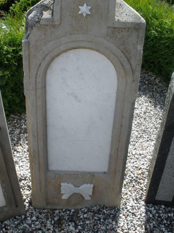 Hans Poulsen's familiegravsted.JPG